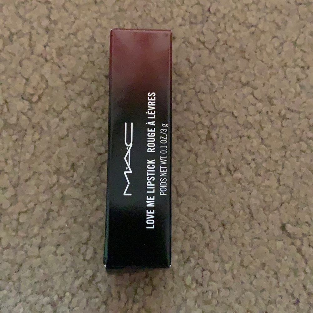 MAC Love Me Lipstick 408 bated breath